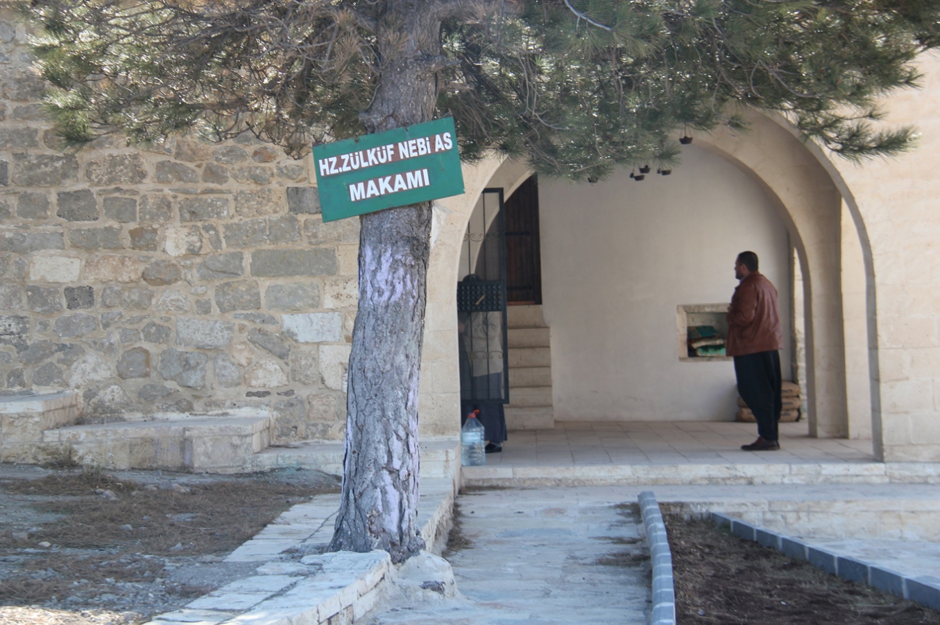 Makam Dağı ziyaretçilerini ağırlıyor Makam Dağı ziyaretçilerini ağırlıyor